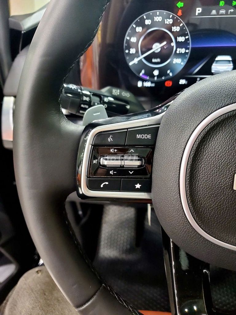 KIA CARNIVAL SIGNATURE V6 3.5L -  23000km. Mua bán Ô tô tại Quận Tân Phú Tp Hồ Chí Minh được đăng bởi Nguyễn Duy Toàn hình 12