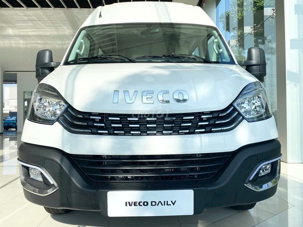 BÁN XE IVECO DAILY 16 CHỖ NĂM 2024