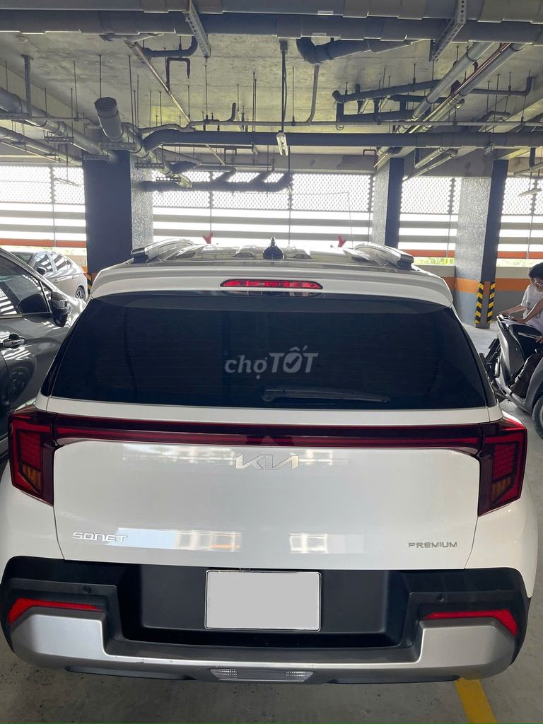KIA SONET PREMIUM 2024 GIA ĐÌNH LƯỚT 1 CHỦ ZIN 99%. Mua bán Ô tô tại Quận 4 Tp Hồ Chí Minh được đăng bởi Hiếu hình 5