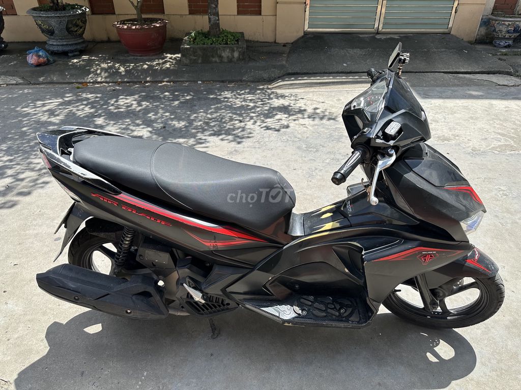 Honda Air Blade 2017 Đen đỏ