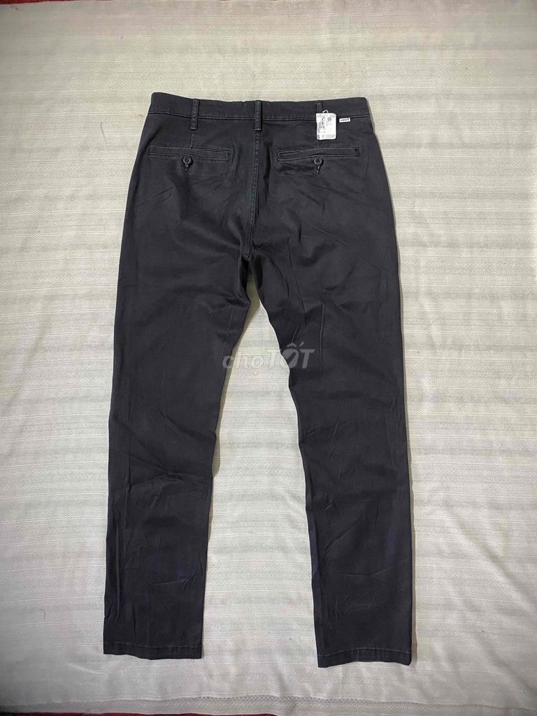 Quần kaki Levis mỹ Vải co giãn size 32. Mua bán Quần áo tại Thành phố Tân An Long An được đăng bởi Shop 3986 hình 1