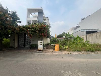 Bán Miếng Đất Trong KDC Vĩnh Phú 1_ Đường 8M_ Dân Đông Tiện Ích Nhiều