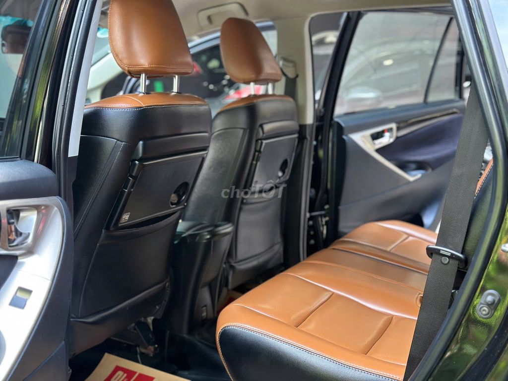 Innova 2018 Venturer, Xe Gia đình Ít Đi,Xe Zin Đẹp. Mua bán Ô tô tại Quận Gò Vấp Tp Hồ Chí Minh được đăng bởi Xe Toyota Cũ Chính Hãng hình 4