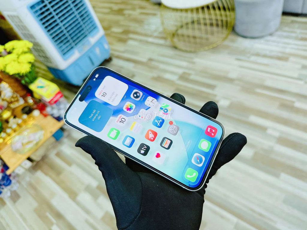 iPhone 15 Plus 128GB Vàng Việt Nam 99% rin Áp. Mua bán Điện thoại tại Quận Hải Châu Đà Nẵng được đăng bởi Hoàng Anh Tuấn hình 1