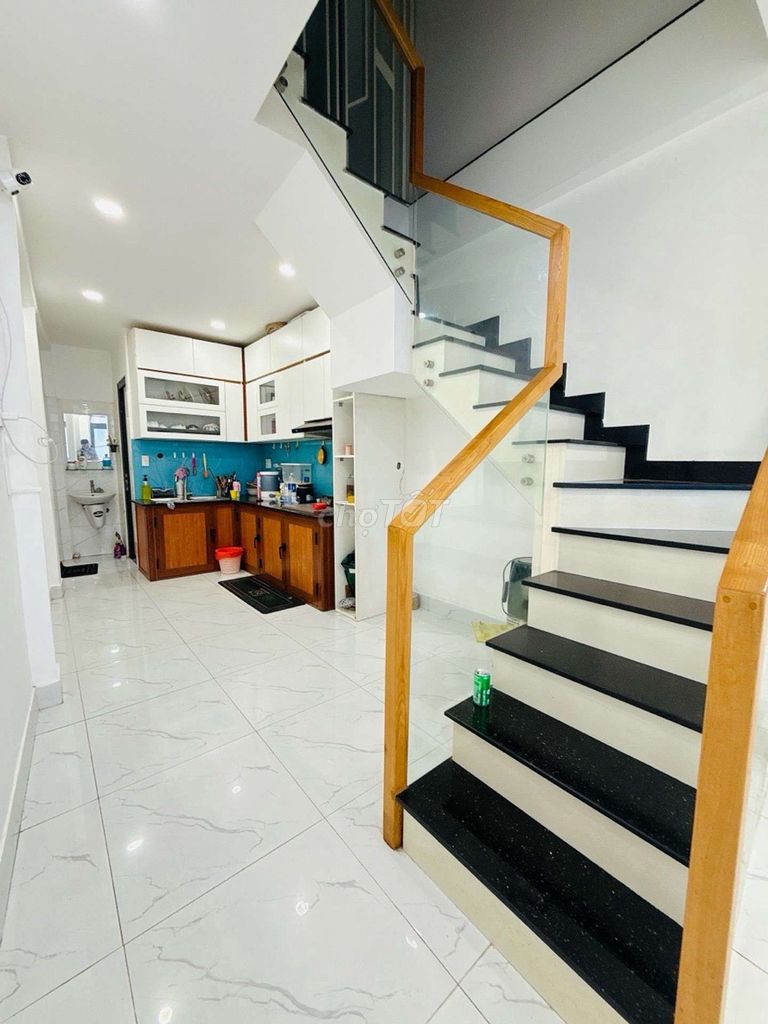 Bán nhà Đinh Bộ Lĩnh, 30m2, 3 phòng ngủ, chỉ 4,3 tỷ, còn thương lượng 
