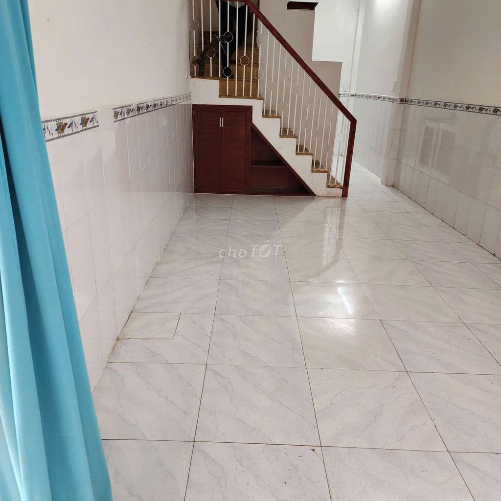 CẦN BÁN GẤP NHÀ 2 LẦU GÒ VẤP