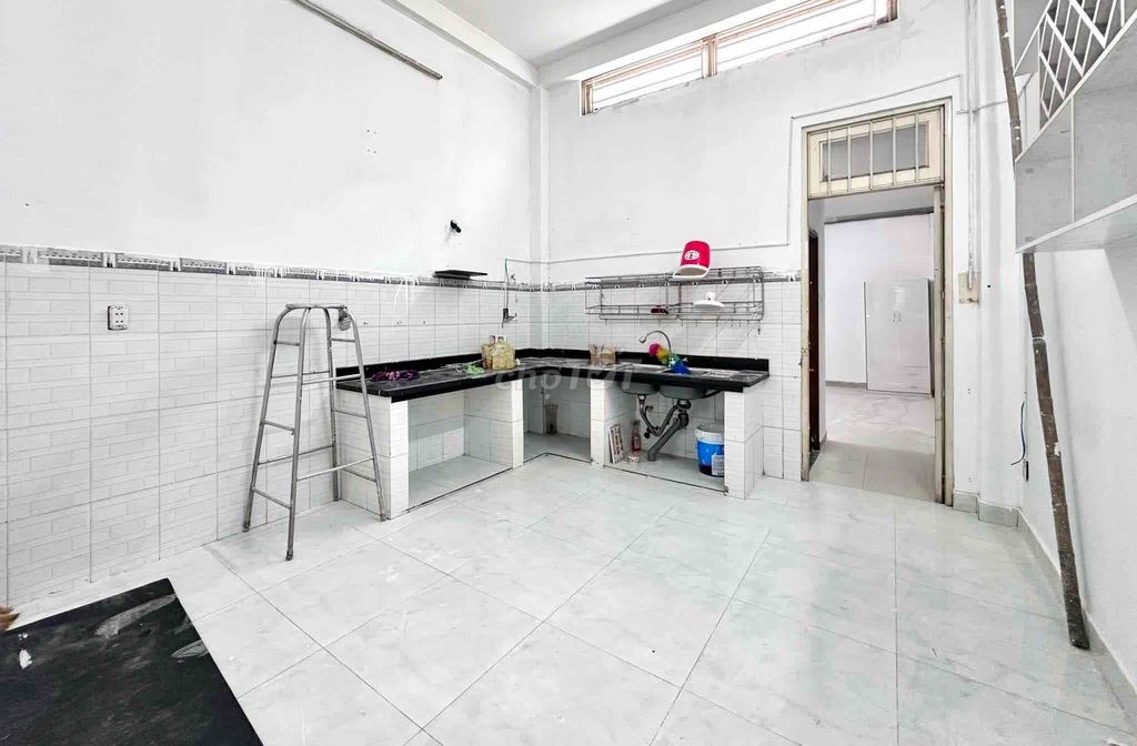 PHÒNG TRỆT 45m2 - TÁCH BẾP 3tr790 : 1P Bếp + 1P Ngủ + 1WC . Ở GĐ đc
