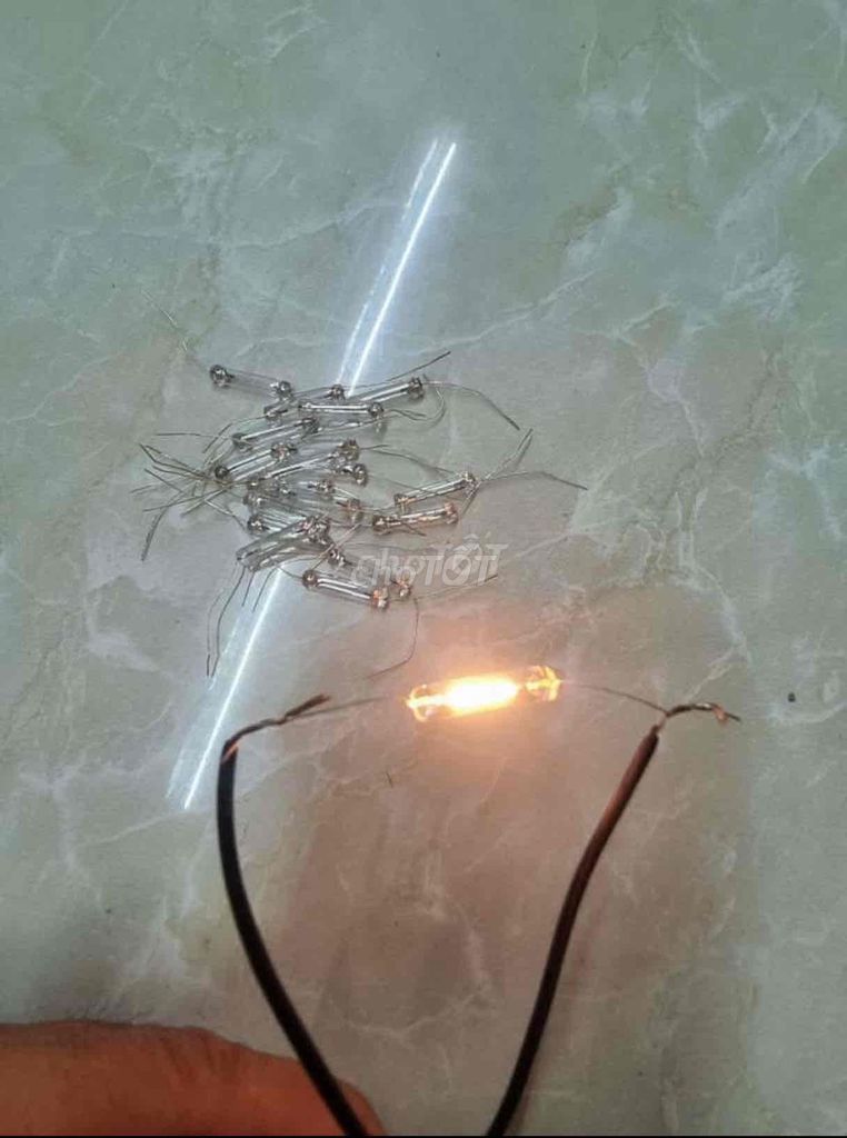 Đèn đồng hồ VU. Mua bán Đèn tại Thành phố Biên Hòa Đồng Nai được đăng bởi Tri Nguyen Hung Phuong hình 1