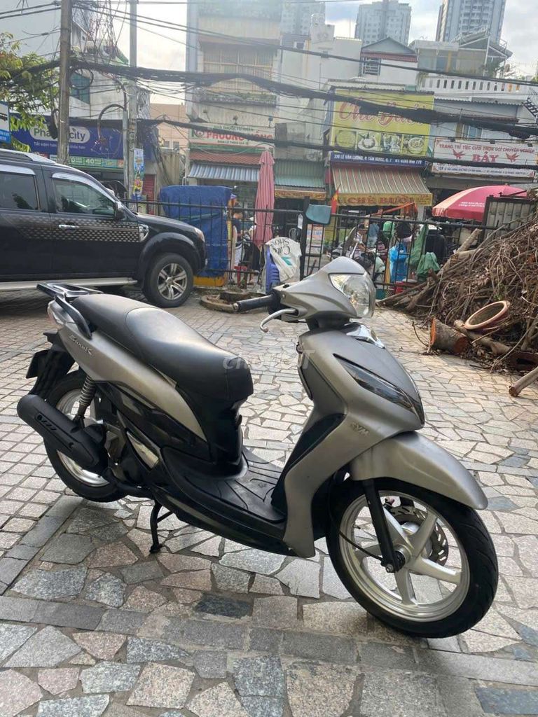 Xe SYM shark giấy tờ đầy đủ. Mua bán Xe máy tại Quận 7 Tp Hồ Chí Minh được đăng bởi trình minh sơn hình 1