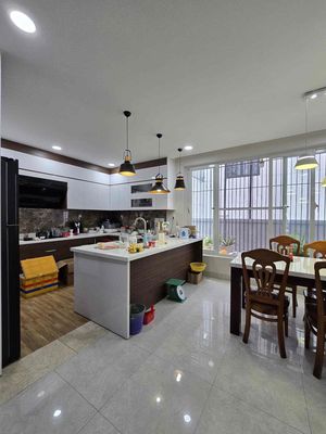 Аренда · 4 комн. · 120 м² · Thành phố Nha Trang, ул. Bùi Thiện Ngộ