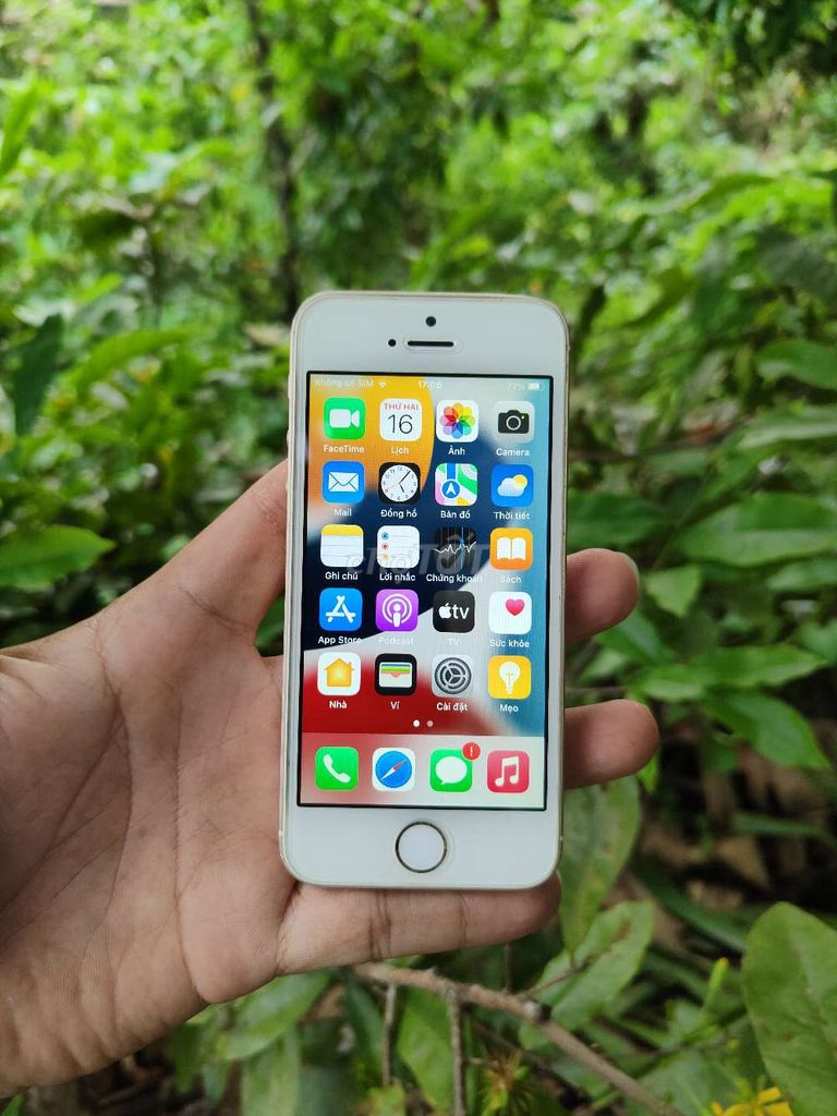 Iphone 5SE zin hết 16g qt full vân tay máy đẹp