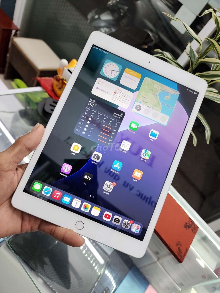 Apple iPad Gen 7 32GB Bạc Đã sử dụng. Mua bán Máy tính bảng tại Quận Ninh Kiều Cần Thơ được đăng bởi Huy hình 1