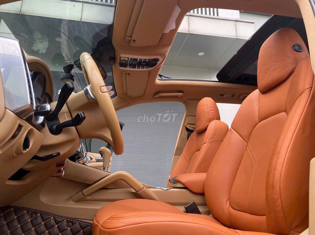 Porsche Cayenne 3.0 V6 Diesel 2010 - 43200 km. Mua bán Ô tô tại Quận Gò Vấp Tp Hồ Chí Minh được đăng bởi HOANG SON hình 9