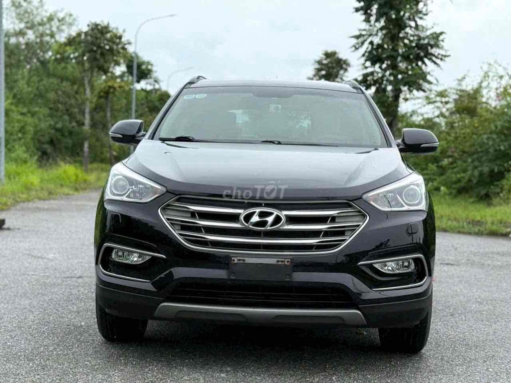 Hyundai Santa Fe 2018 2.4 AT 2WD - 80000 km. Mua bán Ô tô tại Huyện Gia Lộc Hải Dương được đăng bởi Nhất Tín Ô Tô Hải Dương hình 1