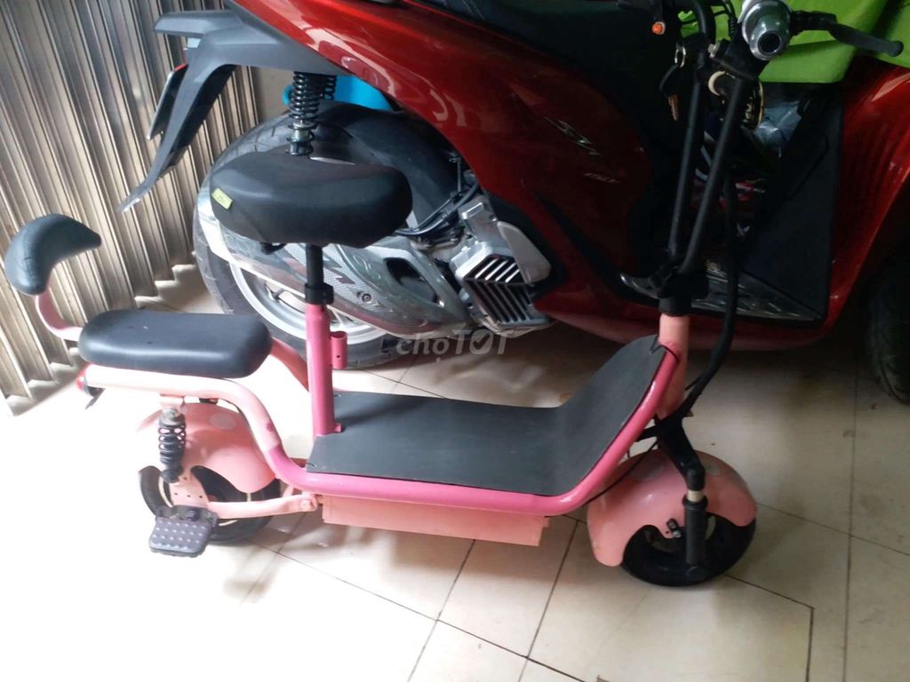 Xe điện gấp gọn siêu cute. Mua bán Xe điện tại Quận Long Biên Hà Nội được đăng bởi năm hình 3