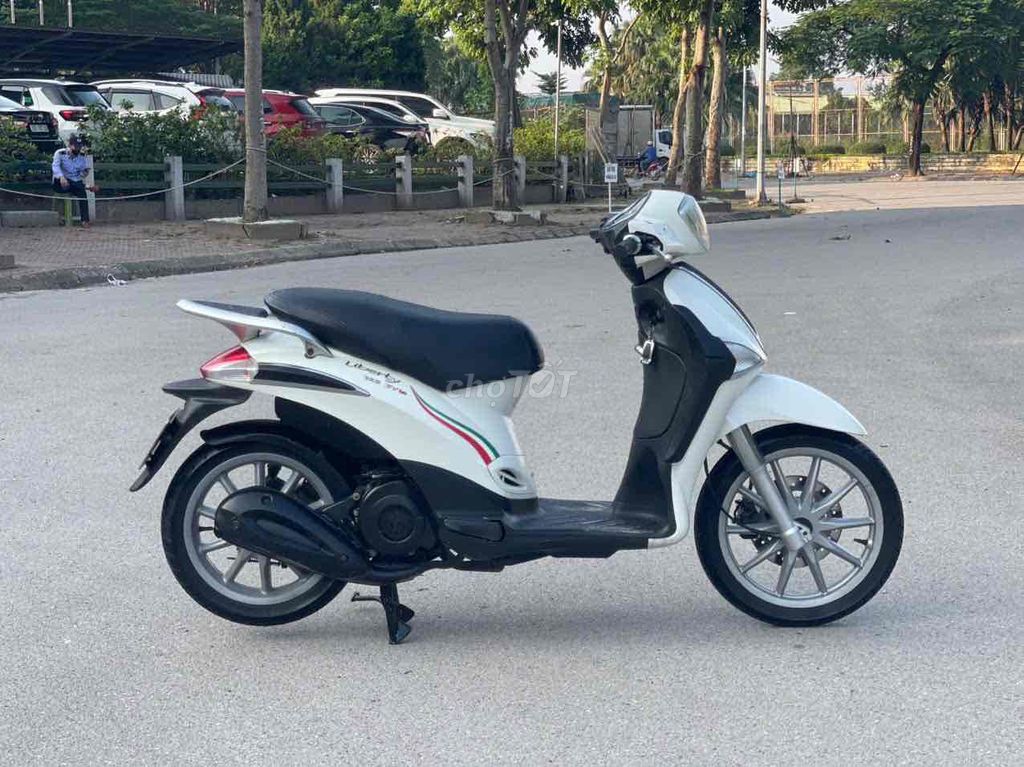 Luberty 125 3v ie chính chủ cần bán. Mua bán Xe máy tại Quận Nam Từ Liêm Hà Nội được đăng bởi Quỳnh chi hình 3