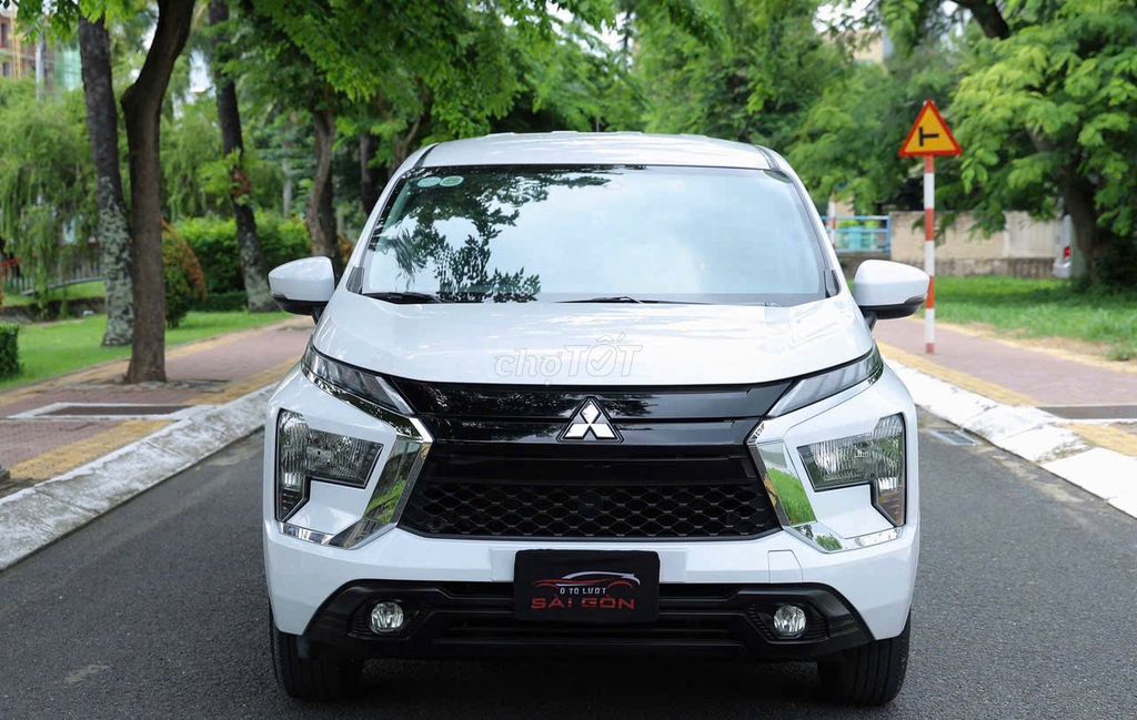 Mitsubishi Xpander 2022 Trắng 7 chỗ