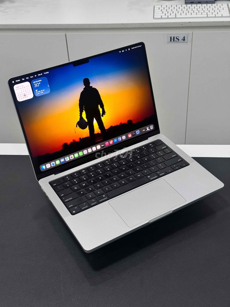 MacBook Pro 14” M1 Pro 32/512 US zin nguyên bản. Mua bán Laptop tại Quận 10 Tp Hồ Chí Minh được đăng bởi Viễn Huy Shop hình 1
