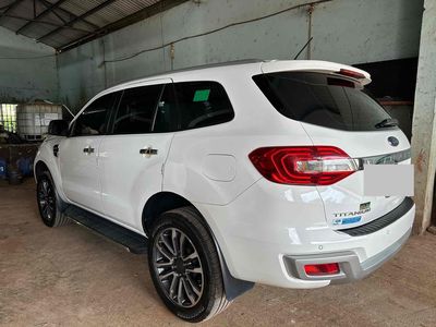 everest 2019 titanium 4x2. Mua bán Ô tô tại Huyện Đồng Phú Bình Phước được đăng bởi lê văn hai