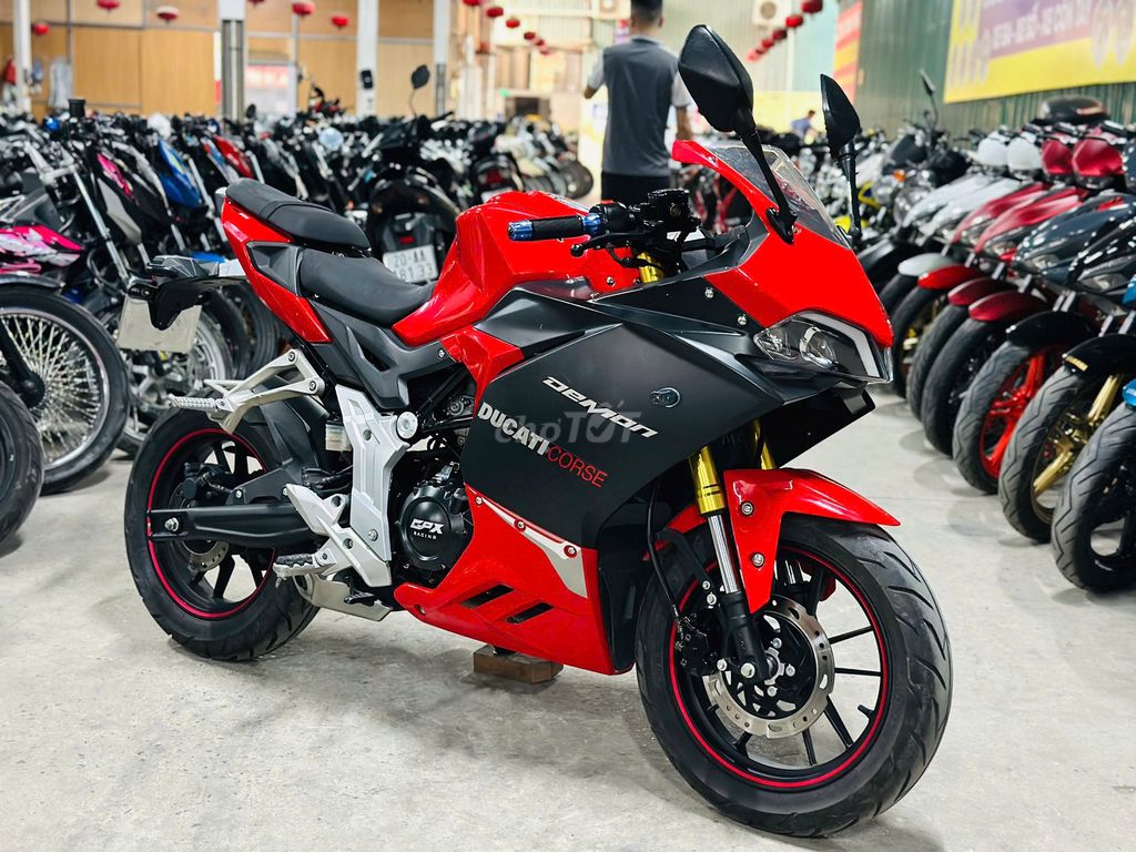 XE MÁY THANH TÙNG_GPX DEMON 150 ĐỎ ĐEN CÓ TRẢ GOP. Mua bán Xe máy tại Quận Nam Từ Liêm Hà Nội được đăng bởi THANH TÙNG hình 5