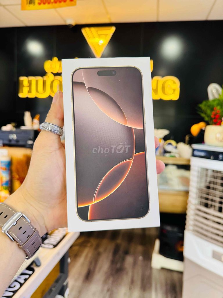 Apple iPhone 16 Pro Max 256GB Vàng. Mua bán Điện thoại tại Thành phố Bến Tre Bến Tre được đăng bởi HươngGiangmobile hình 1