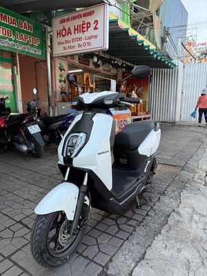 Xe điện Icon E mới 100% bán giá lướt. Mua bán Xe điện tại Quận Ninh Kiều Cần Thơ được đăng bởi Cửa hàng Hoà Hiệp II 