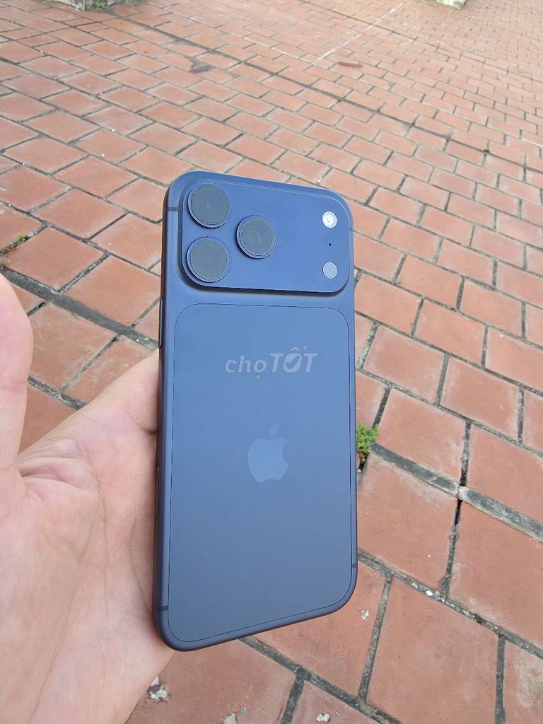Iphone 17 pro max lock xanh. Mua bán Điện thoại tại Huyện Thanh Trì Hà Nội được đăng bởi Văn Hải hình 1