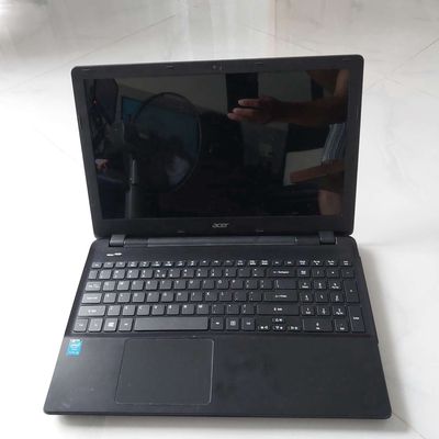 Xác laptop acer E5-571