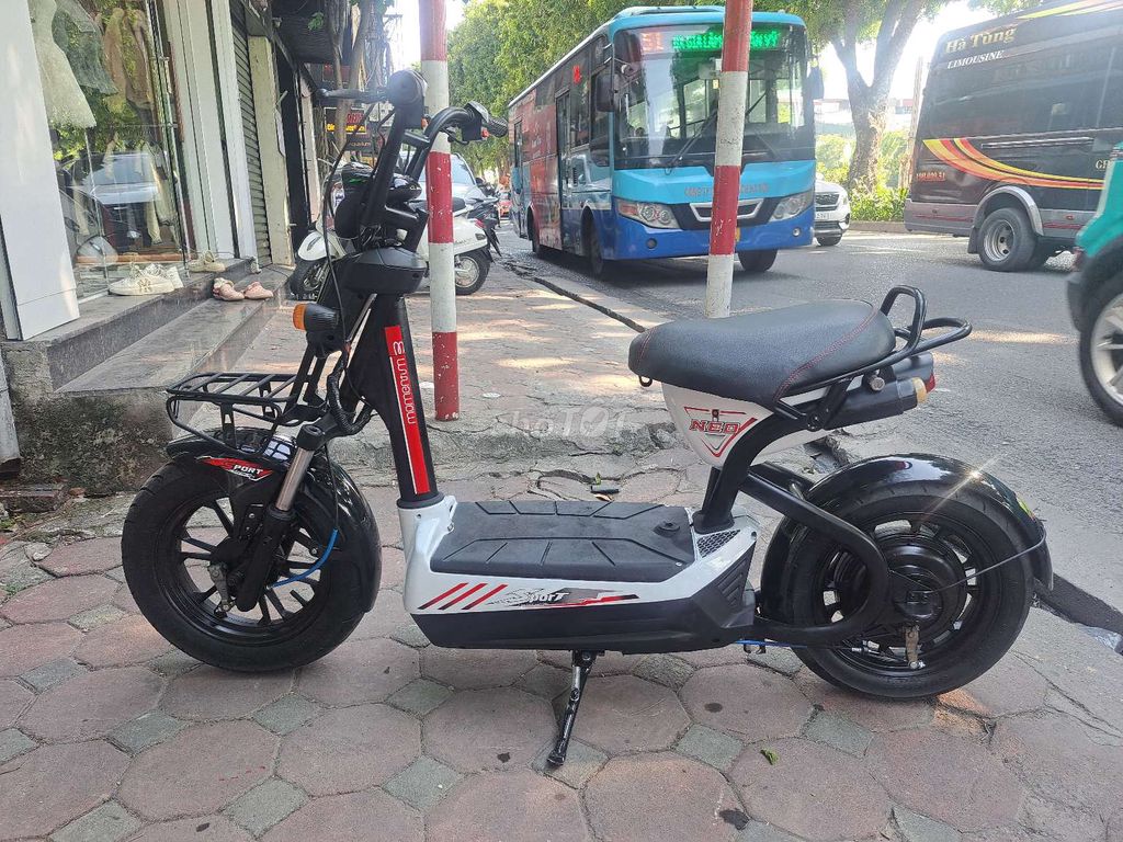 Xe đạp điện Giant 133s Đen Trắng. Mua bán Xe điện tại Quận Đống Đa Hà Nội được đăng bởi Thiên Hương hình 4