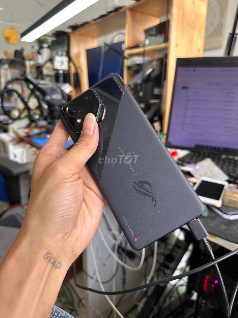 ROG 8 Đen Hỏng màn hình. Mua bán Điện thoại tại Quận Bình Tân Tp Hồ Chí Minh được đăng bởi Phú Nguyễn Bình Tân hình 1