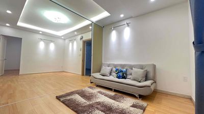 Bán căn hộ Nhiêu tứ 70m 3pn 2wc banvon nhà mới đẹp giá 5tỷ2