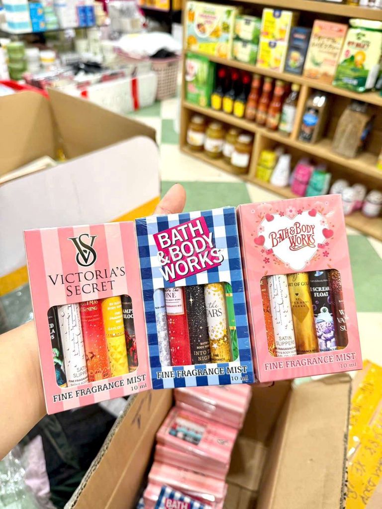Xịt thơm Bath & Body Works Nữ. Mua bán Nước hoa tại Quận Long Biên Hà Nội được đăng bởi tổng kho gia dụng  hình 1