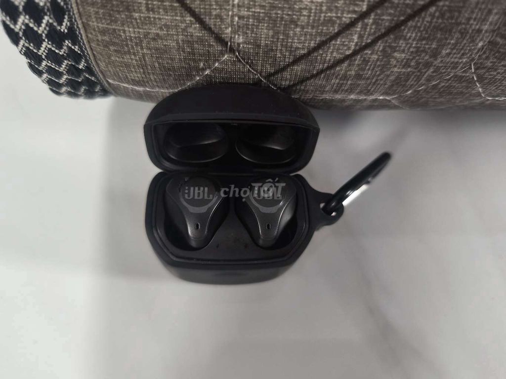 Tai nghe không dây JBL Đen Âm thanh sống động. Mua bán Tivi, Âm thanh tại Huyện Củ Chi Tp Hồ Chí Minh được đăng bởi Giau cu chi hình 1