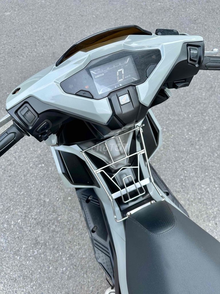 Honda Airblade 2021!! 150cc phanh ABS chạy lướt/mo. Mua bán Xe máy tại Quận Hoàng Mai Hà Nội được đăng bởi Xe Máy Quân Oanh  hình 5