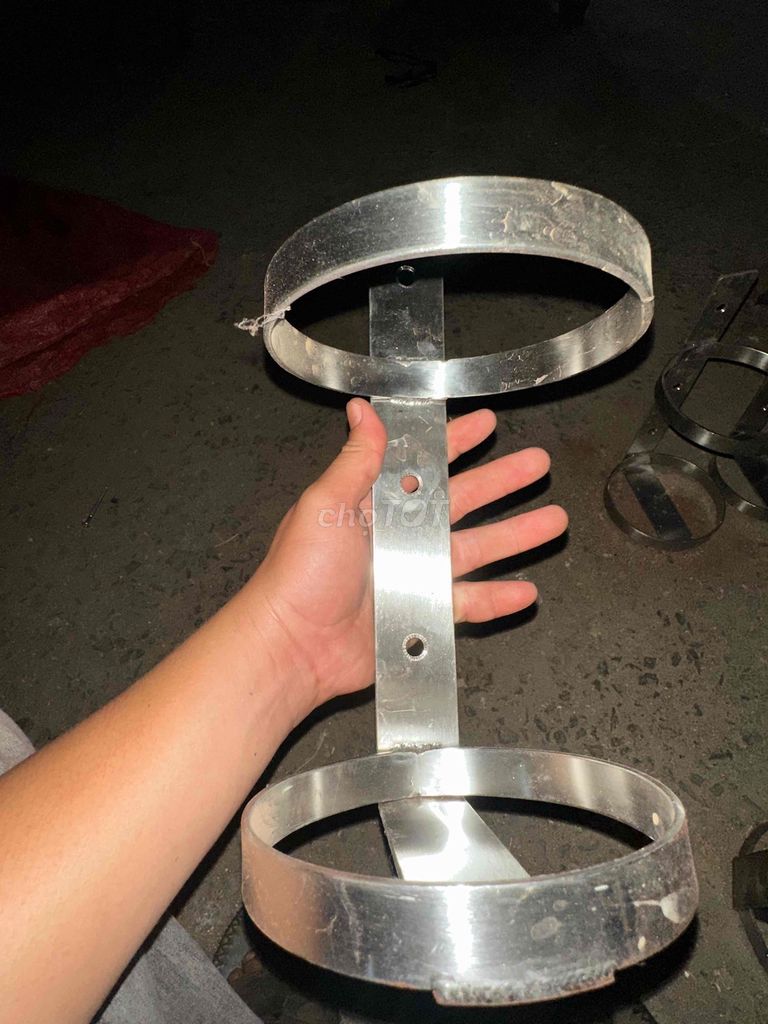 Kệ đựng bình chữa cháy Inox. Mua bán Nội thất, đồ gia dụng khác tại Huyện Cư M'gar Đắk Lắk được đăng bởi hà thanh châu hình 1