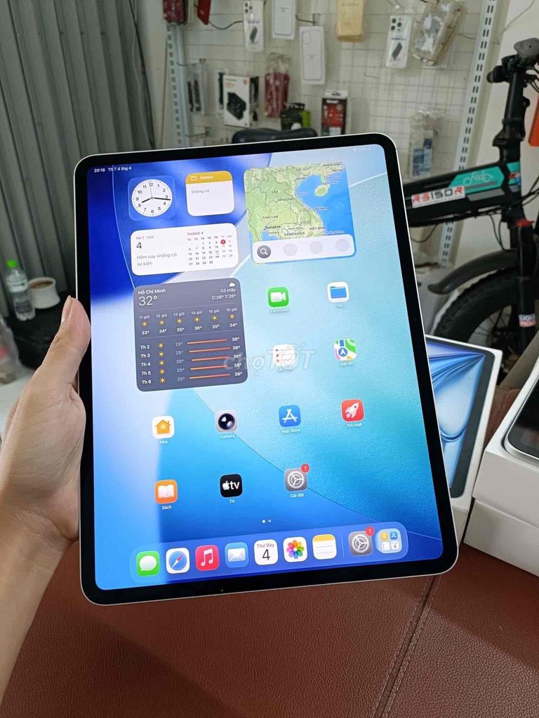iPad Pro M4 13 inch 256GB bản 5G keng sạc 19 lần. Mua bán Máy tính bảng tại Quận Thanh Khê Đà Nẵng được đăng bởi TT PHONE hình 1