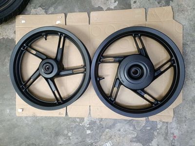 Mâm xe PCX. Mua bán Phụ tùng xe tại Quận 6 Tp Hồ Chí Minh được đăng bởi Tuấn Nguyễn