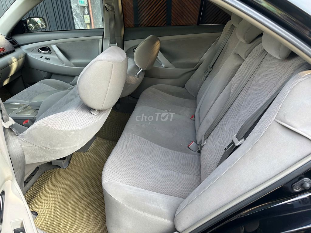 Toyota Camry 2010 LE 2.5 - 126000 km