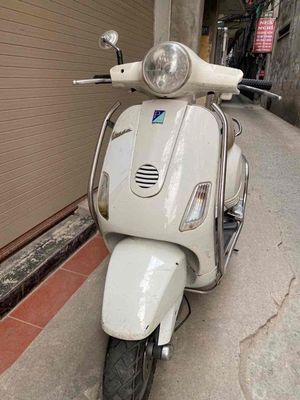 Piaggio Vespa LX Trắng biển Hà Nội