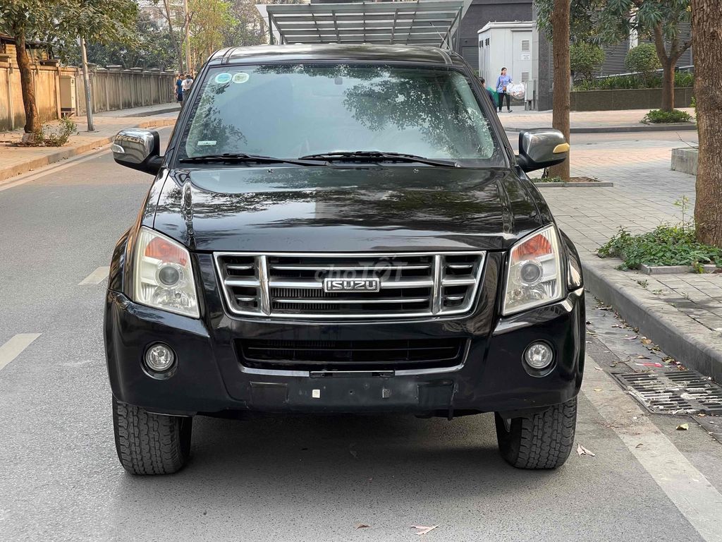 Isuzu Dmax 2009 S 3.0 4x2 MT - 90000 km