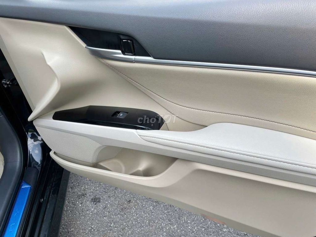 TOYOTA CAMRY 2.0G  31000 km. Mua bán Ô tô tại Thành phố Thủ Đức Tp Hồ Chí Minh được đăng bởi Ms Hiệp  hình 13