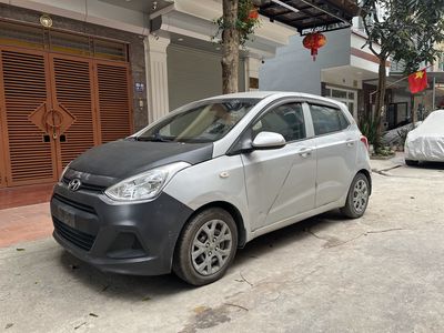 Hyundai i10 2015 Bạc
