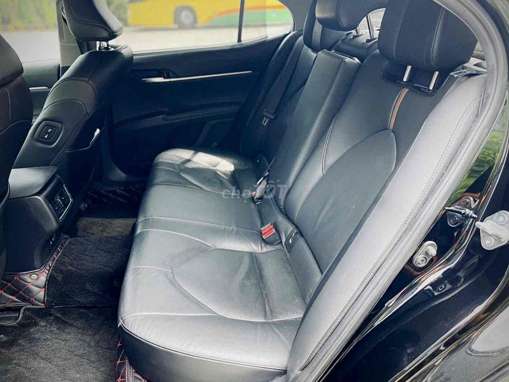 🚘 Toyota Camry 2.0Q Model 2022 - 1 Chủ mua mới. Mua bán Ô tô tại Thành phố Thủ Đức Tp Hồ Chí Minh được đăng bởi Tấn Lợi  hình 8