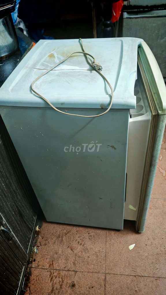 Tủ lạnh Sanyo 90 lít 1 cánh 650k. Mua bán Tủ lạnh tại Quận Hoàng Mai Hà Nội được đăng bởi Quang hình 1