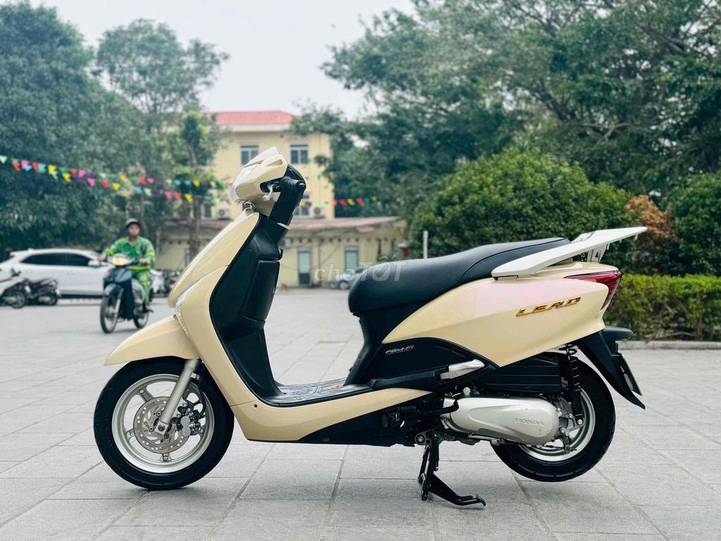 Lead 110fi be cuối 2011 máy đại chất  1 chủ. Mua bán Xe máy tại Quận Cầu Giấy Hà Nội được đăng bởi nguyễn bích thuỷ hình 1