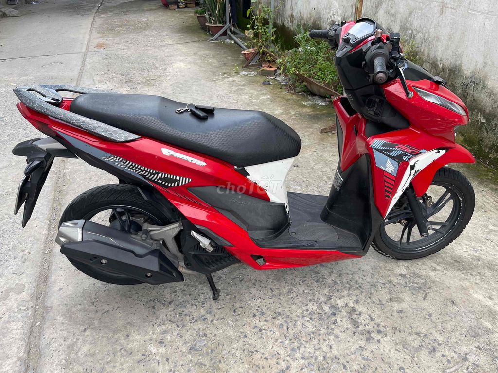 Honda Vario 150 2019 красный автоматический