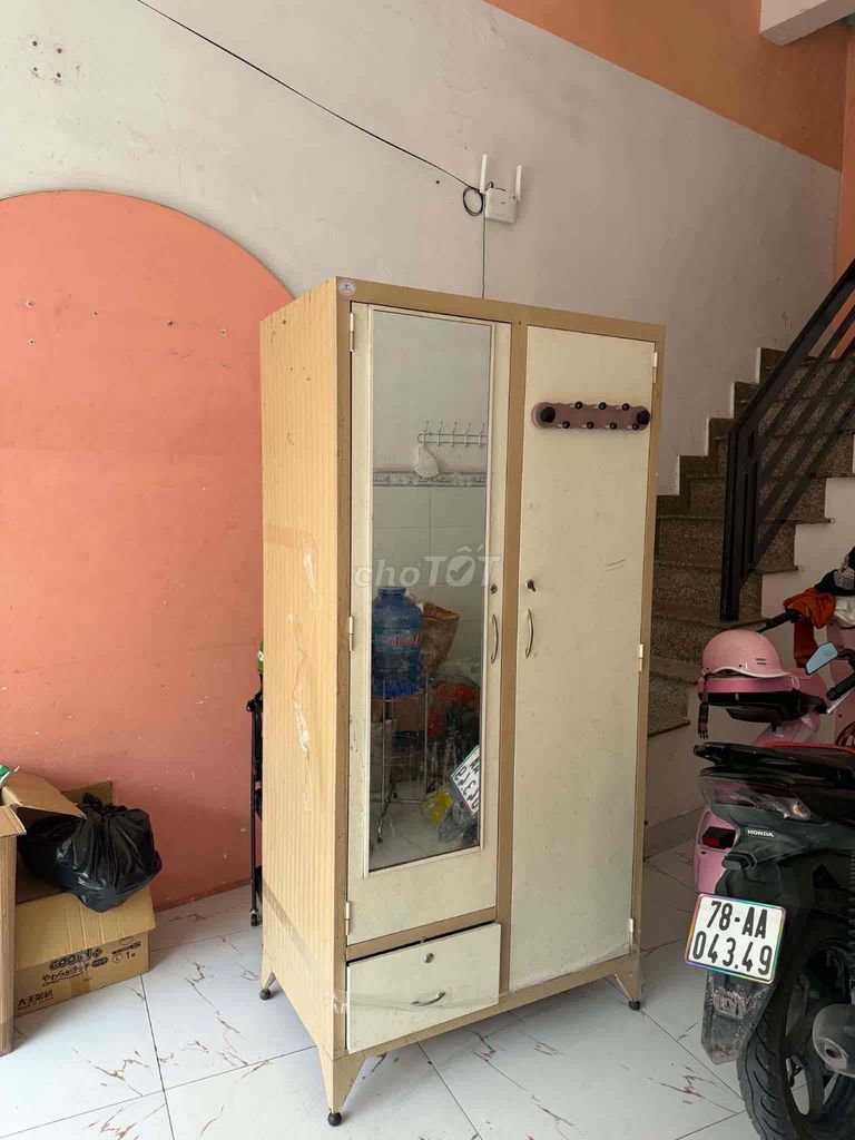 Tủ quần áo Gỗ Vàng kem đã sử dụng. Mua bán Tủ, kệ gia đình tại Thành phố Thủ Đức Tp Hồ Chí Minh được đăng bởi trần ca hình 1