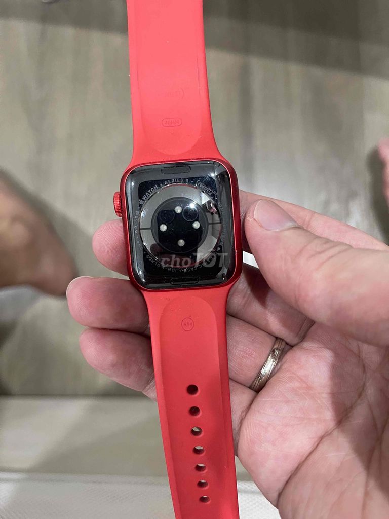 Apple Watch Series 6 GPS 40mm Đỏ. Mua bán Thiết bị đeo thông minh tại Huyện Đông Anh Hà Nội được đăng bởi Nguyễn Tiến Dũng hình 1
