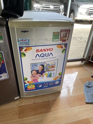 Tủ lạnh Sanyo 90l nguyên zin nhỏ gọn im re BH 6T