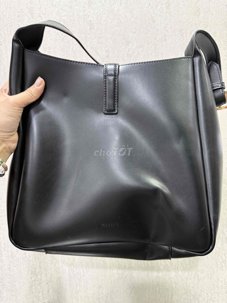 Túi xách Vascara Nữ Da Đen Như mới 99%. Mua bán Túi xách tại Quận Tân Bình Tp Hồ Chí Minh được đăng bởi Ngọc Yến Trần hình 1